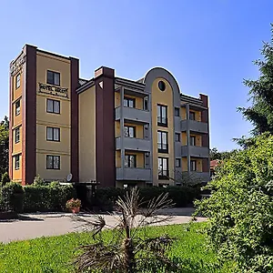 https://ascot-lodging.it-lombardy.com